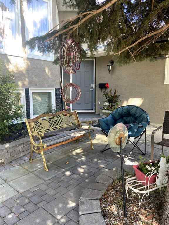 MLS® A2248311 - 1328 Meadowbrook Drive SE in Meadowbrook Airdrie, Residential