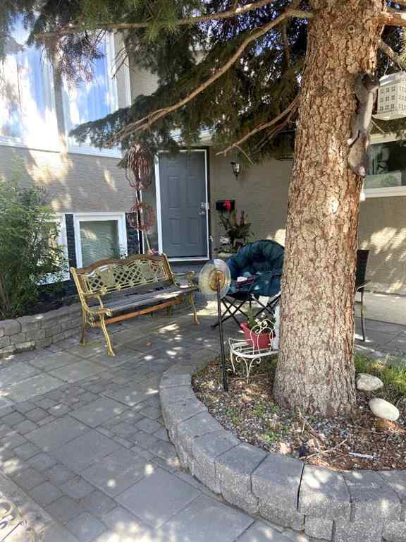 MLS® A2248311 - 1328 Meadowbrook Drive SE in Meadowbrook Airdrie, Residential