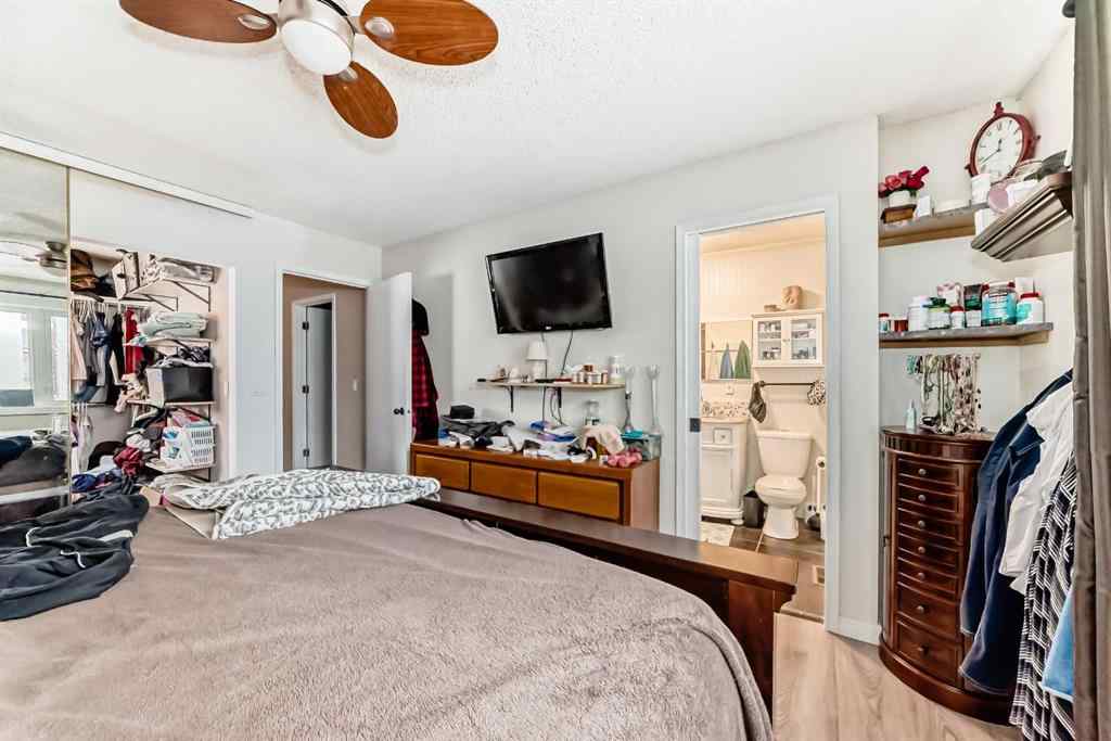 MLS® A2248311 - 1328 Meadowbrook Drive SE in Meadowbrook Airdrie, Residential