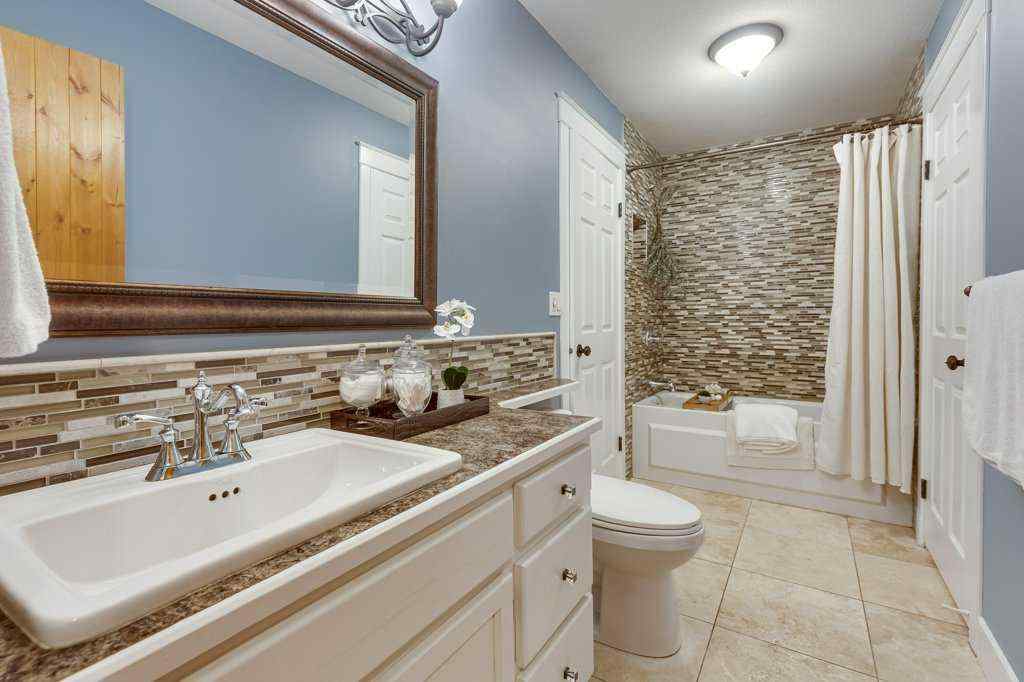 MLS® A2248316 - 4918 53 Avenue Close  in Central Innisfail Innisfail, Residential