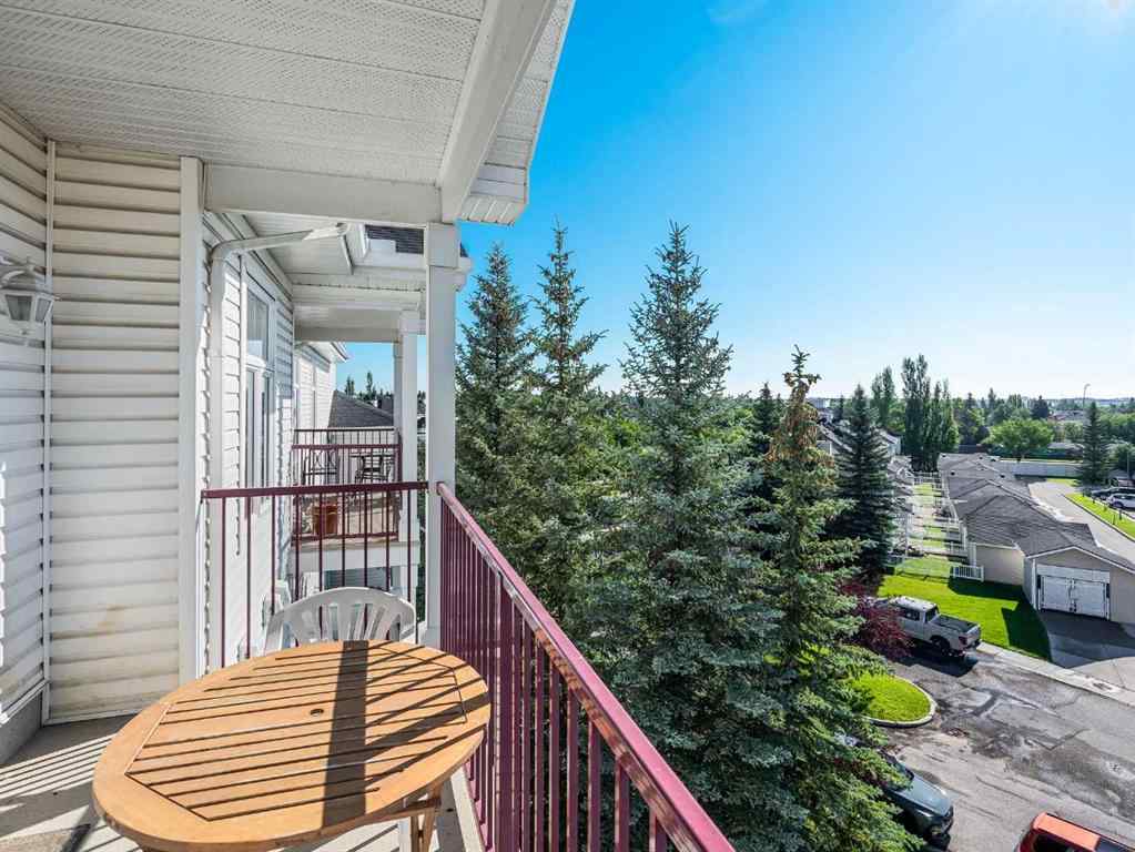 MLS® A2248319 - Unit #410 8 County Village Bay NE in Country Hills Village Calgary, Residential