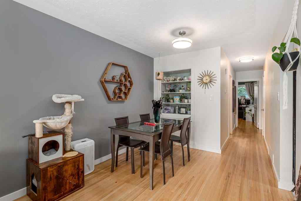 MLS® A2248320 - 206, 208 43 Avenue SW in Parkhill Calgary, Residential