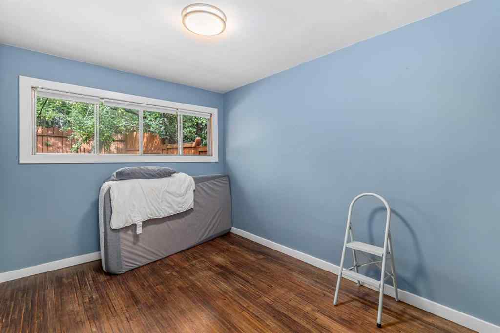 MLS® A2248320 - 206, 208 43 Avenue SW in Parkhill Calgary, Residential