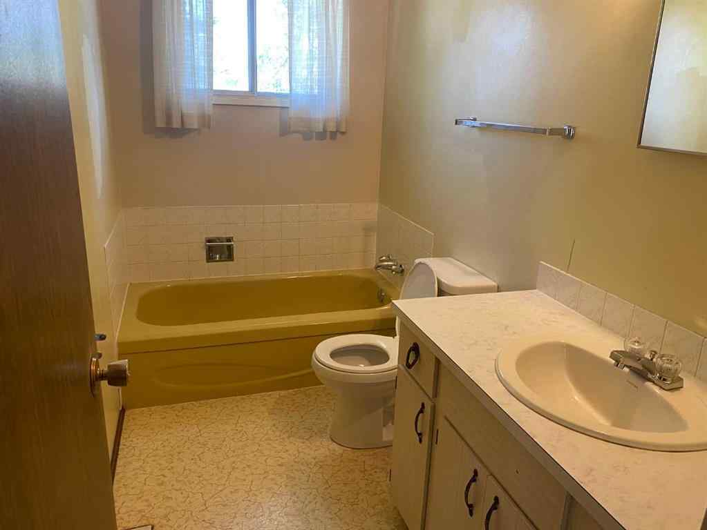 MLS® A2248322 - 9812 83 Avenue  in Patterson Place Grande Prairie, Residential