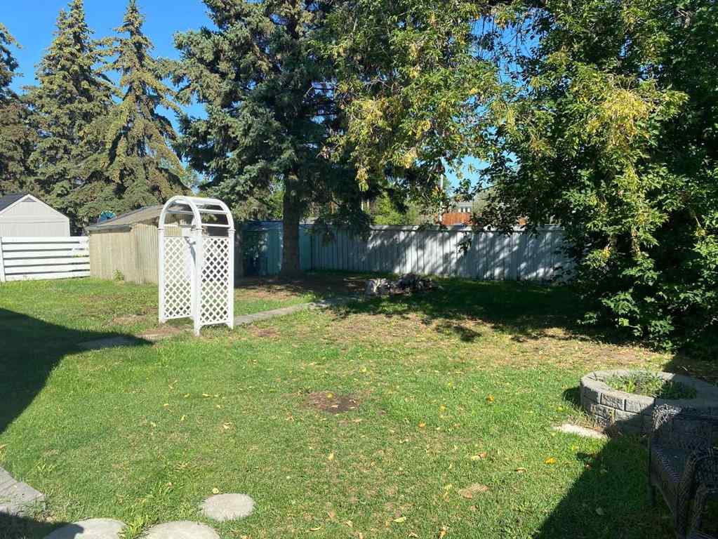 MLS® A2248322 - 9812 83 Avenue  in Patterson Place Grande Prairie, Residential