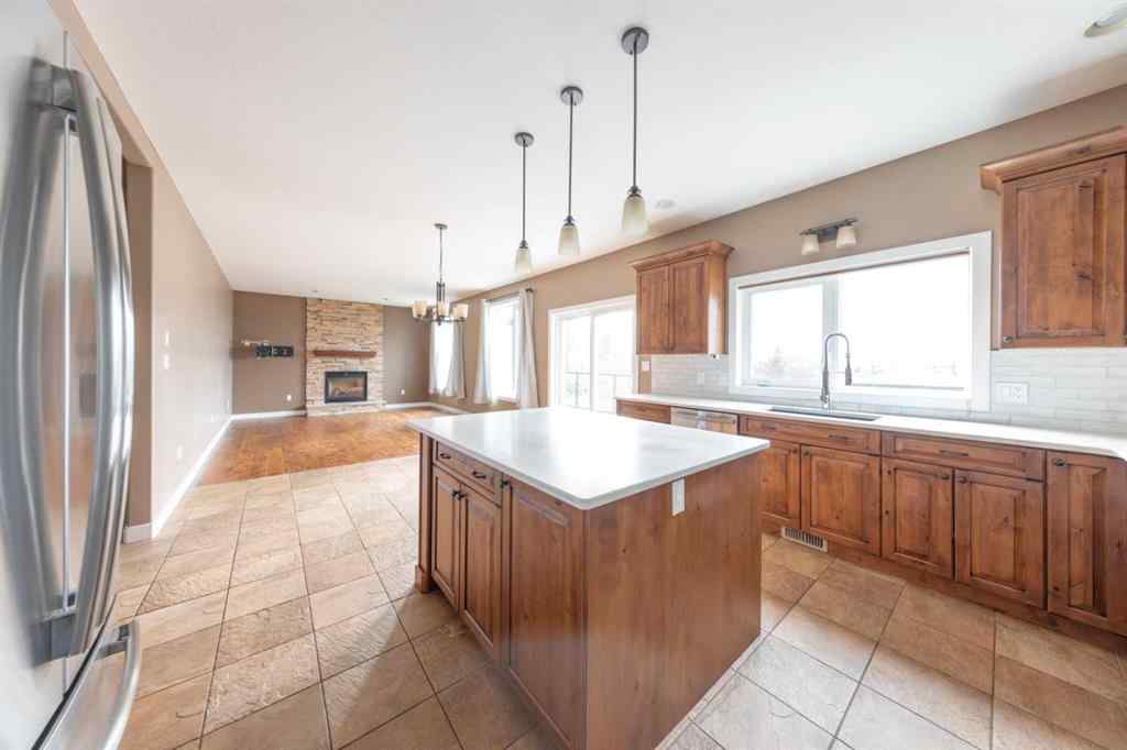 MLS® A2248328 - 5209 19 Street  in College Park Lloydminster, Residential