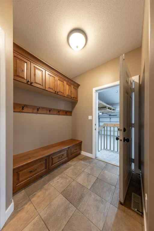 MLS® A2248328 - 5209 19 Street  in College Park Lloydminster, Residential