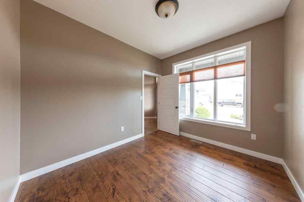 MLS® A2248328 - 5209 19 Street  in College Park Lloydminster, Residential