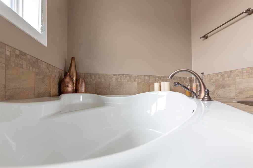 MLS® A2248328 - 5209 19 Street  in College Park Lloydminster, Residential
