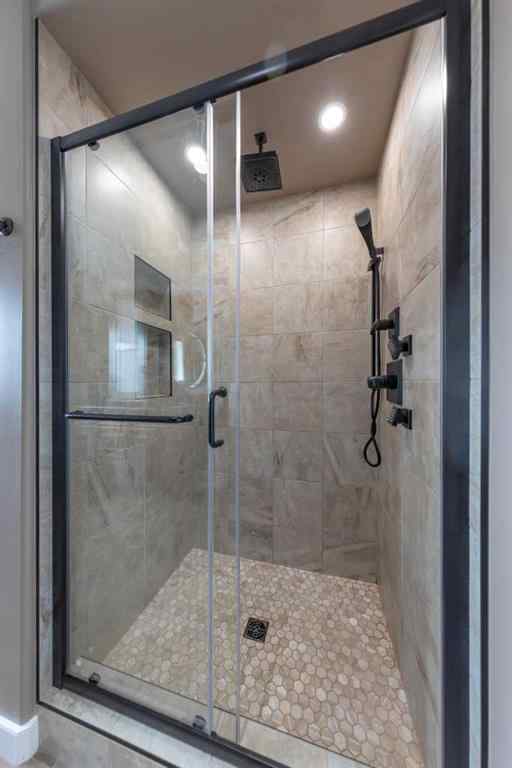MLS® A2248328 - 5209 19 Street  in College Park Lloydminster, Residential
