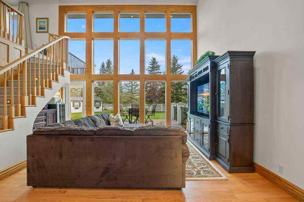 MLS® A2248330 - 15 Rustic Crescent  in NONE Norglenwold, Residential