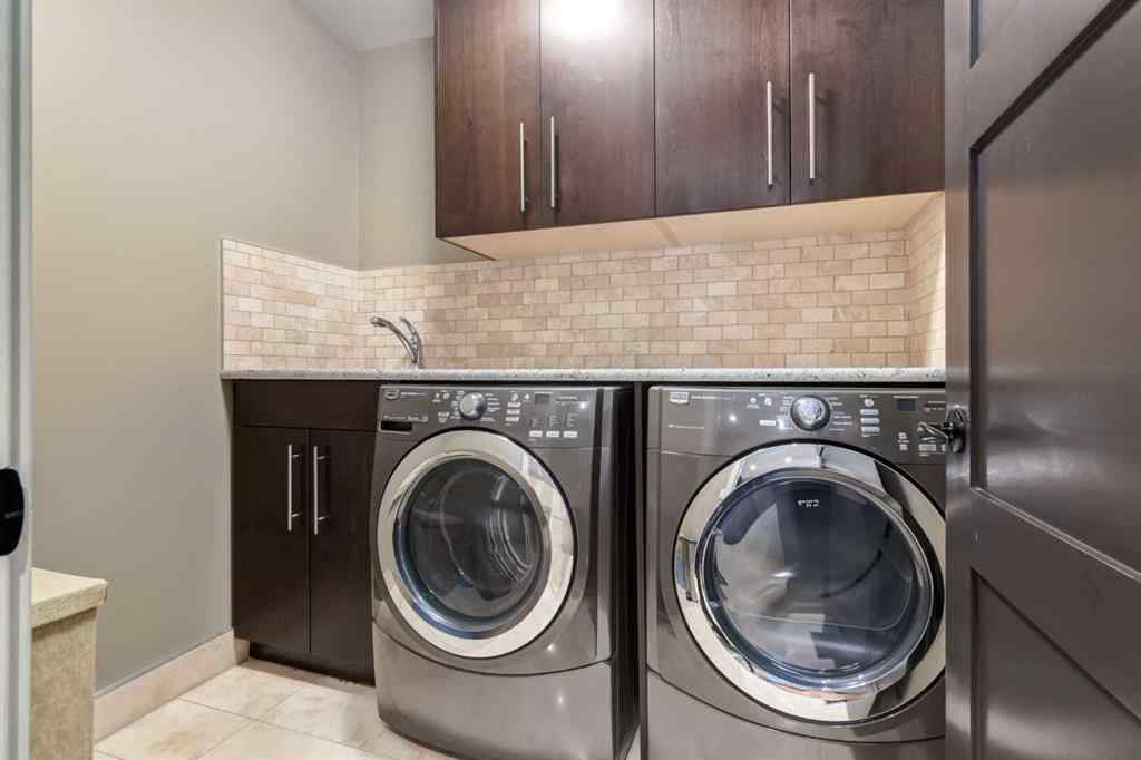 MLS® A2248332 - 1713 27 Street SW in Shaganappi Calgary, Residential