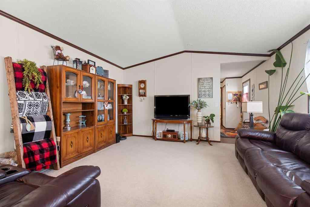 MLS® A2248334 - 38 Maple Drive  in Sunnylea Brooks, Mobile