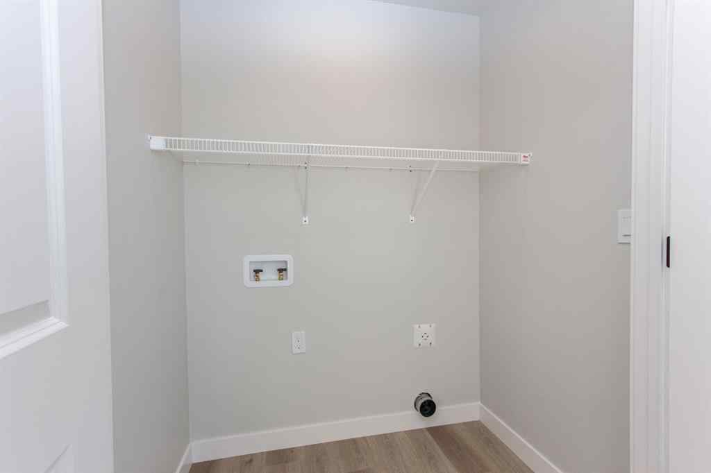 MLS® A2248336 - 75 Bardwell Way  in Beacon Hill Sylvan Lake, Residential