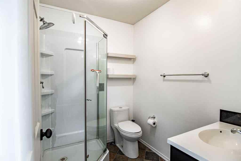 MLS® A2248337 - 61 Mann Drive  in Palisades Penhold, Residential