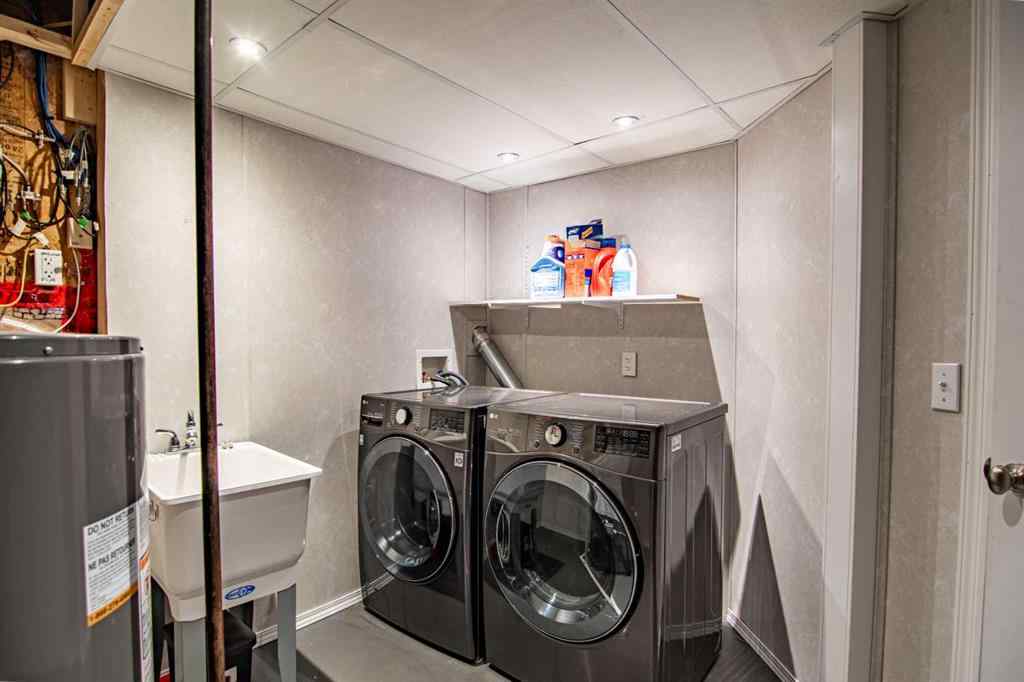 MLS® A2248337 - 61 Mann Drive  in Palisades Penhold, Residential