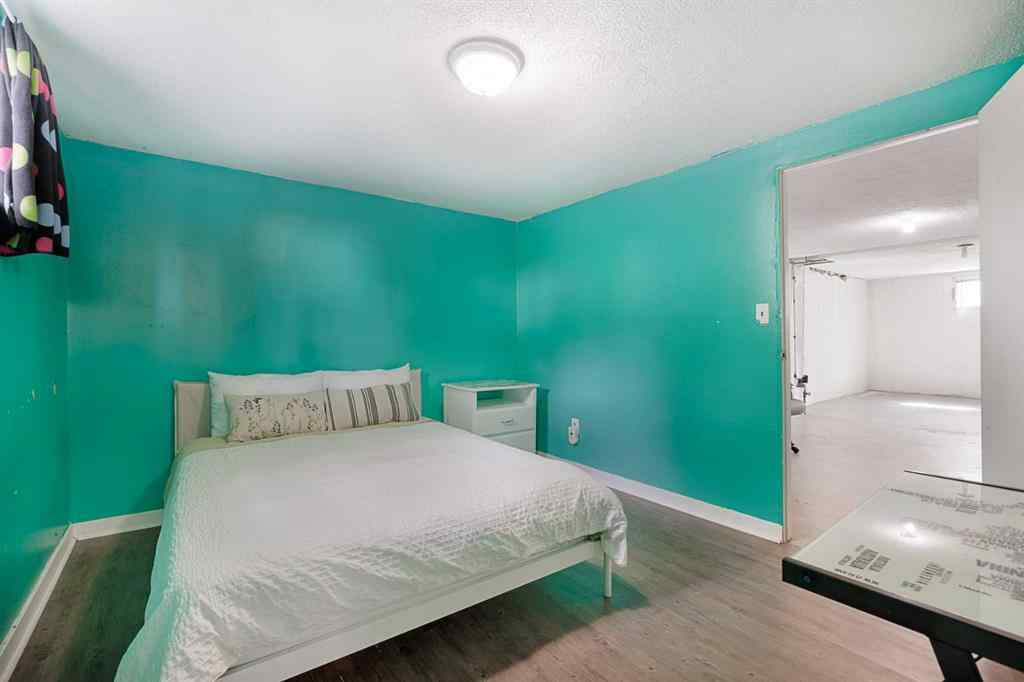 MLS® A2248342 - 639 Thornhill Drive NW in Thorncliffe Calgary, Residential