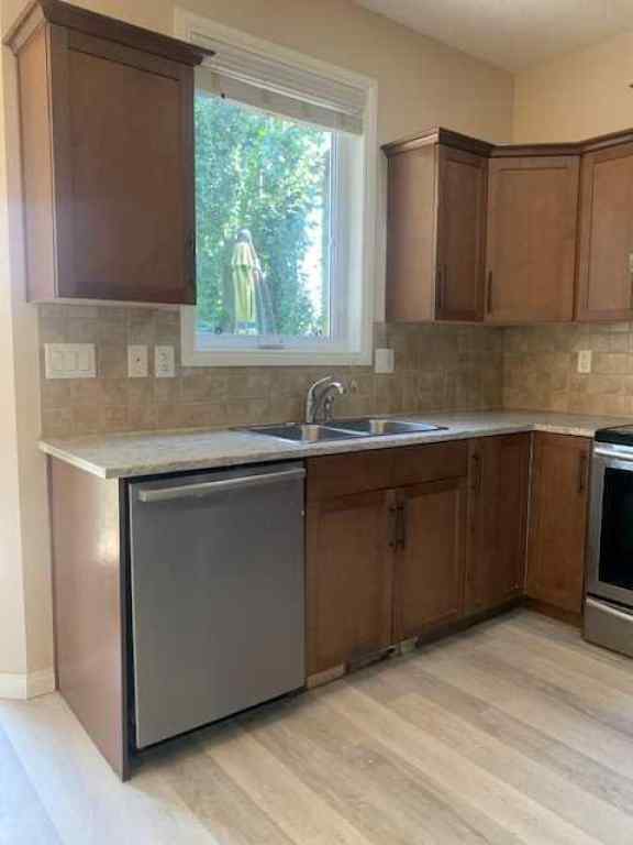 MLS® A2248348 - 512 Silkstone Crescent W in Copperwood Lethbridge, Rental