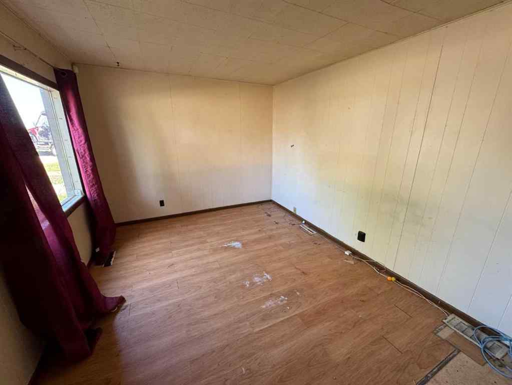 MLS® A2248353 - 9509 104 Avenue  in Hillside Grande Prairie, Residential