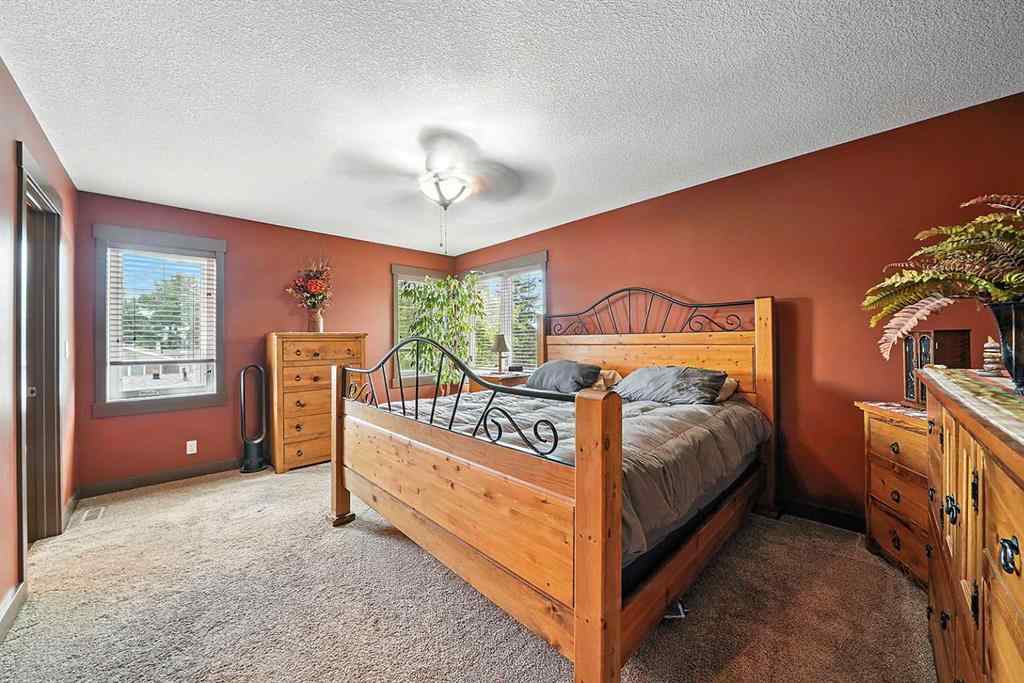 MLS® A2248365 - 3715 44A Avenue  in Mountview Red Deer, Residential
