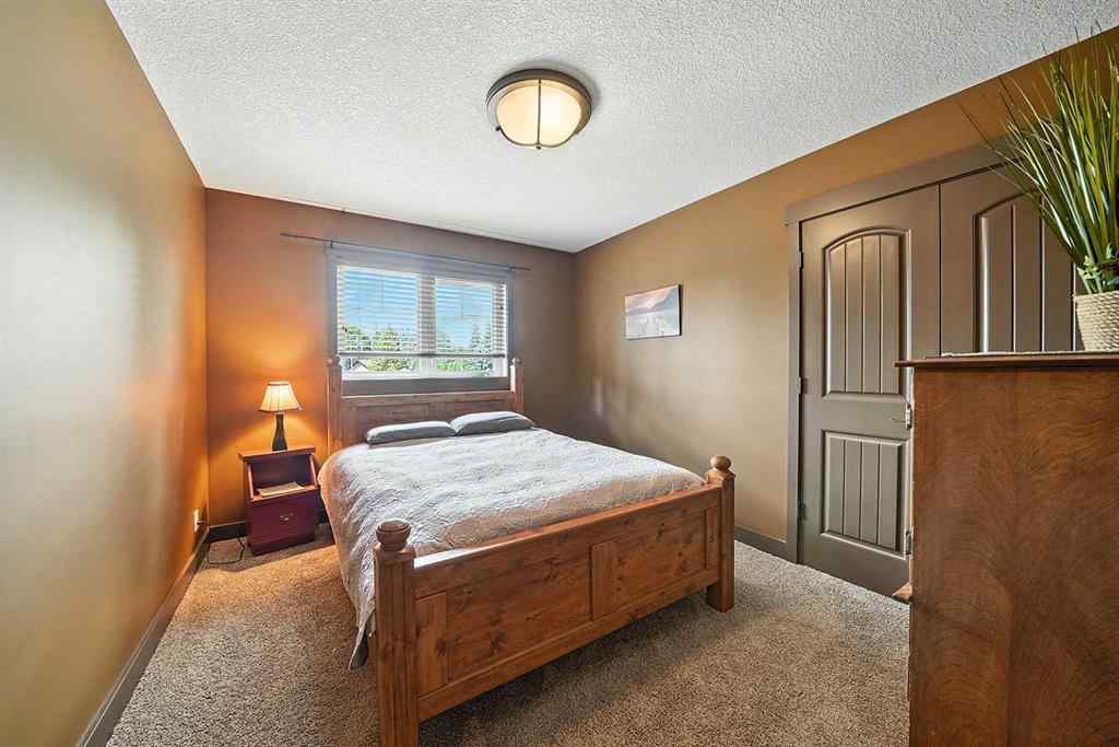 MLS® A2248365 - 3715 44A Avenue  in Mountview Red Deer, Residential