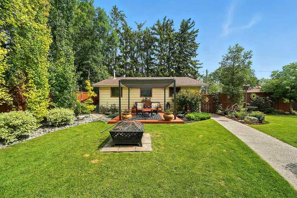 MLS® A2248365 - 3715 44A Avenue  in Mountview Red Deer, Residential
