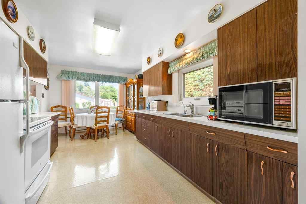 MLS® A2248376 - 5613 50 Avenue  in North Lloydminster Lloydminster, Residential