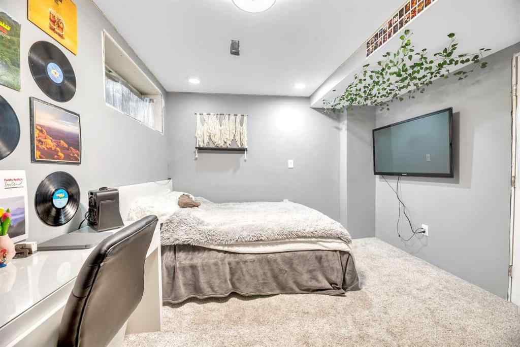 MLS® A2248377 - 205 Strathaven Mews  in Strathaven Strathmore, Residential