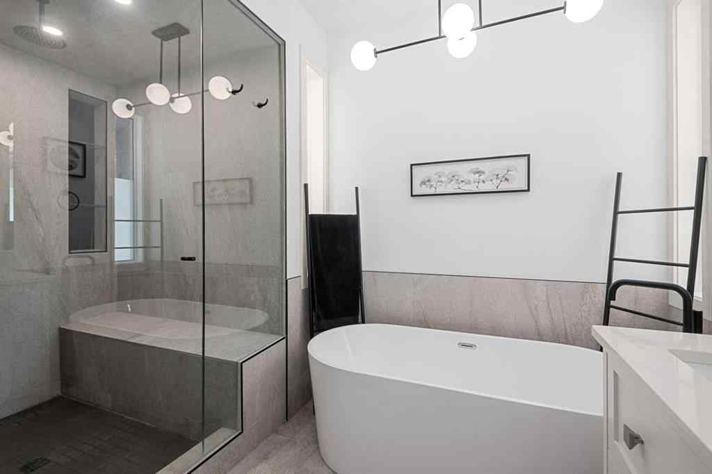 MLS® A2248382 - 2126B 52 Avenue SW in North Glenmore Park Calgary, Residential