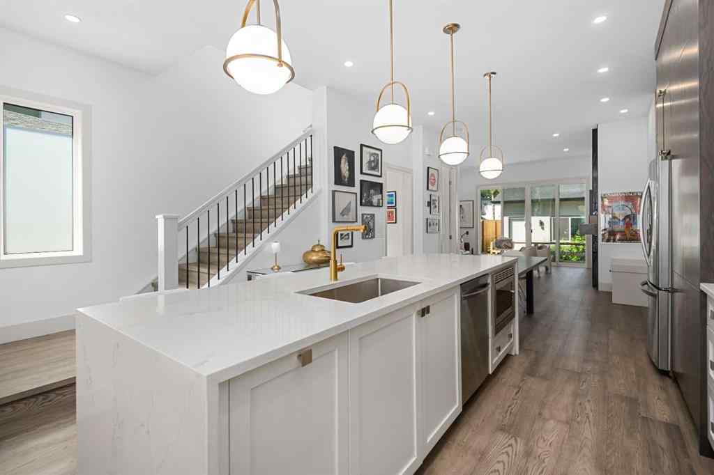 MLS® A2248382 - 2126B 52 Avenue SW in North Glenmore Park Calgary, Residential