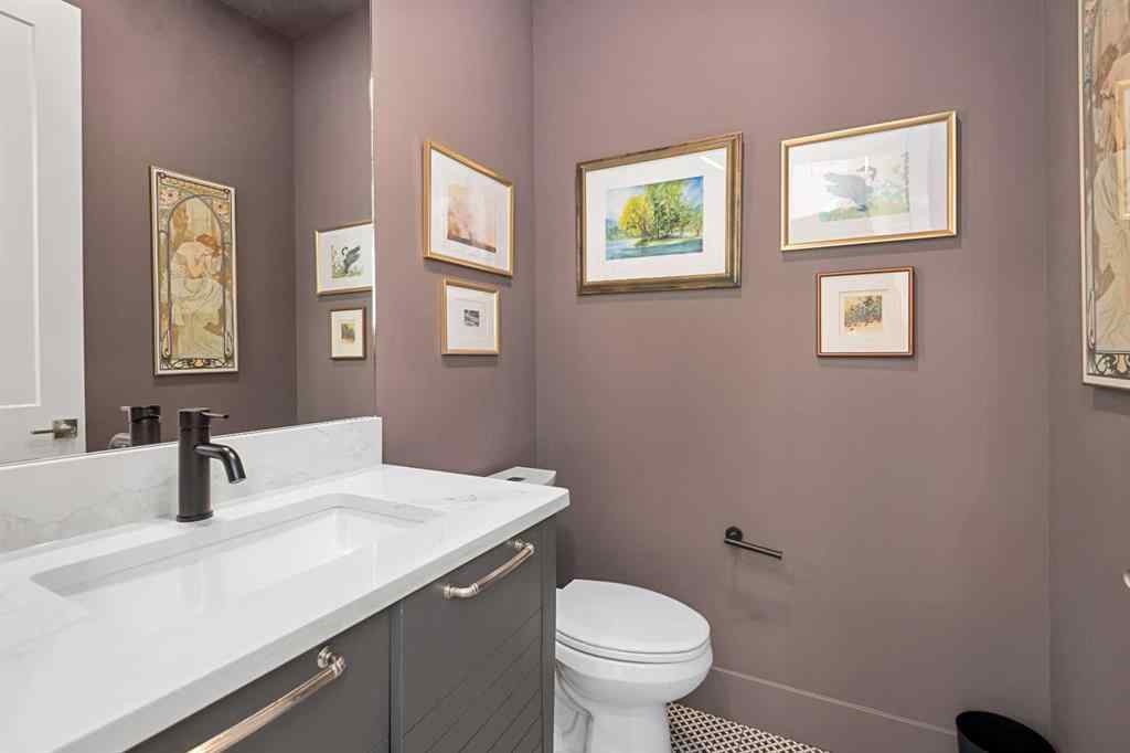 MLS® A2248382 - 2126B 52 Avenue SW in North Glenmore Park Calgary, Residential