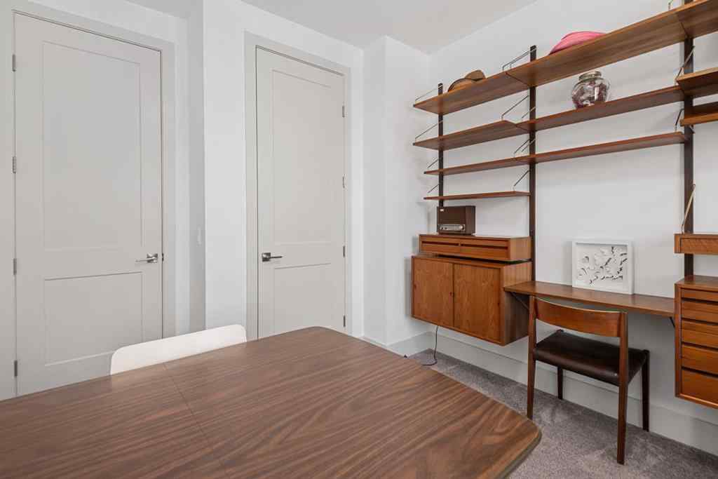 MLS® A2248382 - 2126B 52 Avenue SW in North Glenmore Park Calgary, Residential