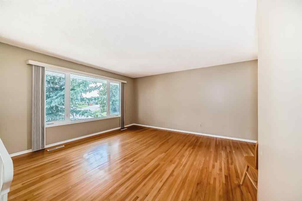 MLS® A2248385 - 5036 Marshall Road NE in Marlborough Calgary, Residential