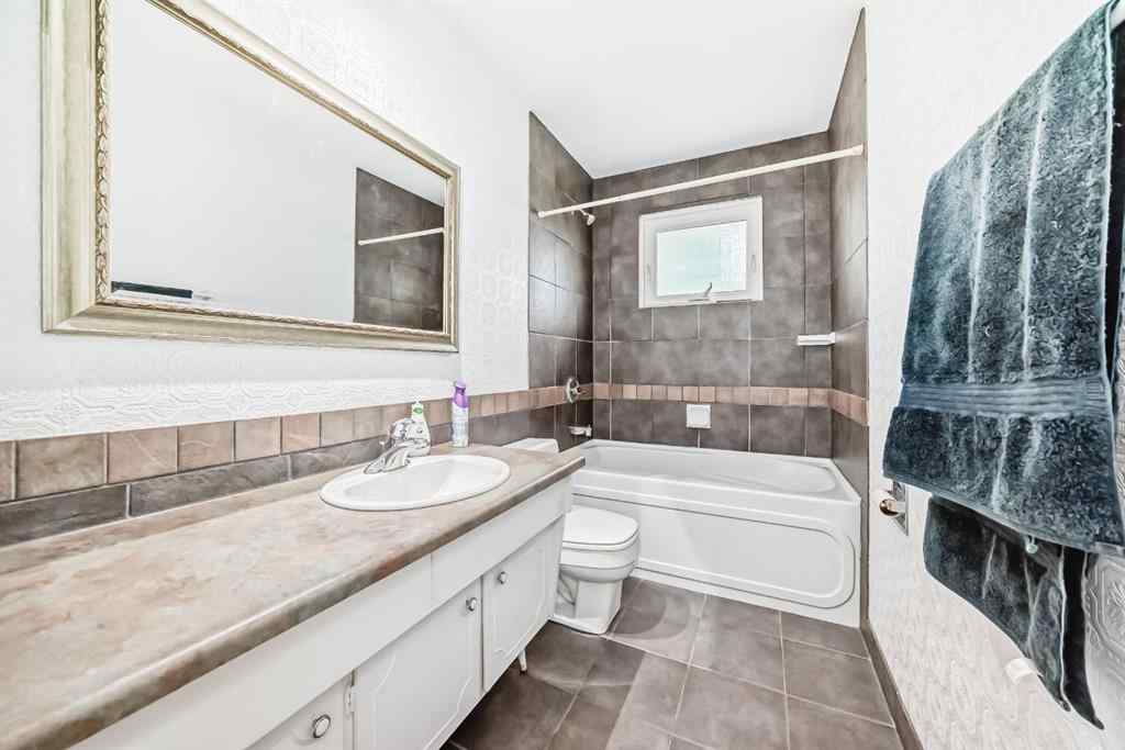 MLS® A2248385 - 5036 Marshall Road NE in Marlborough Calgary, Residential