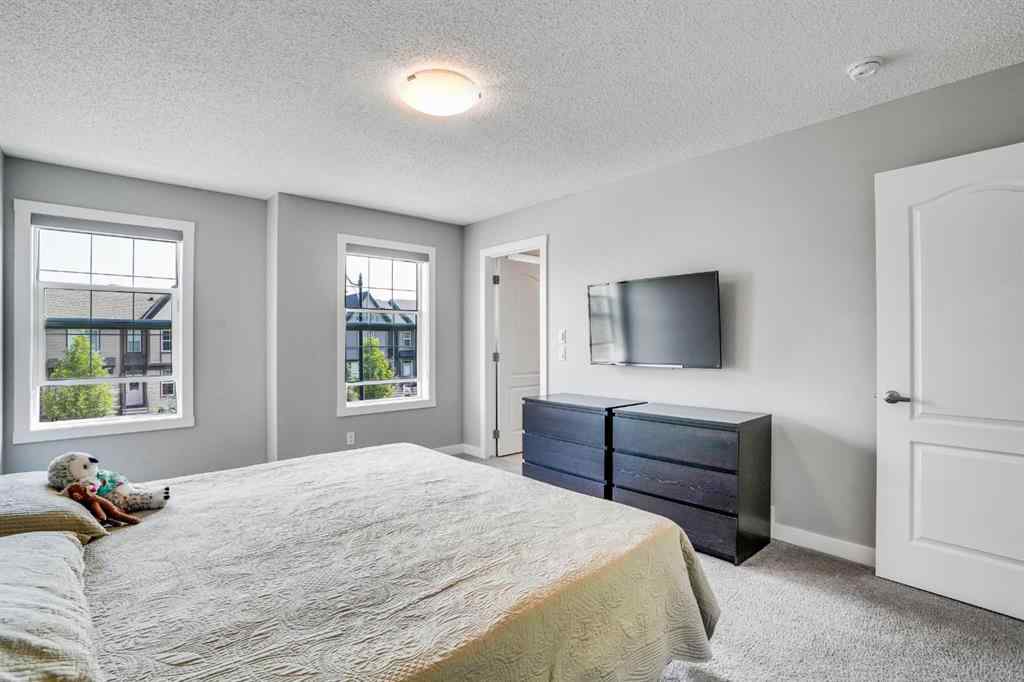 MLS® A2248391 - 1370 Legacy Circle SE in Legacy Calgary, Residential