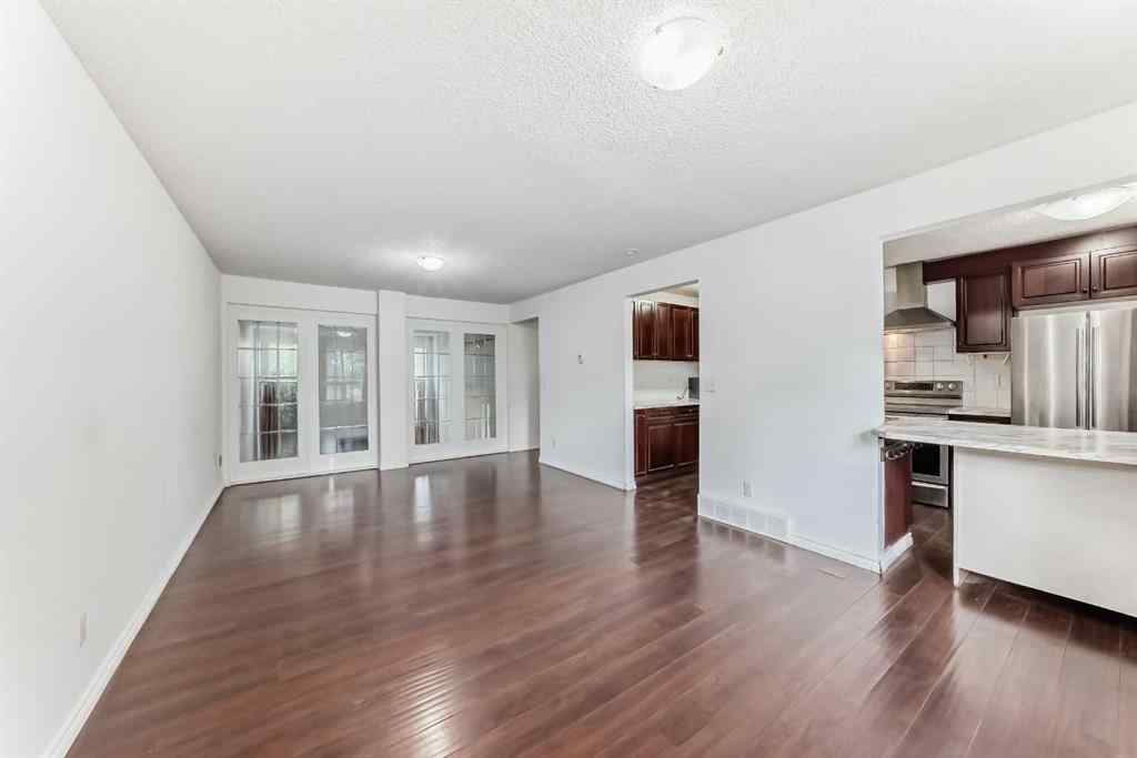 MLS® A2248398 - Unit #5 5400 dalhousie Drive NW in Dalhousie Calgary, Residential