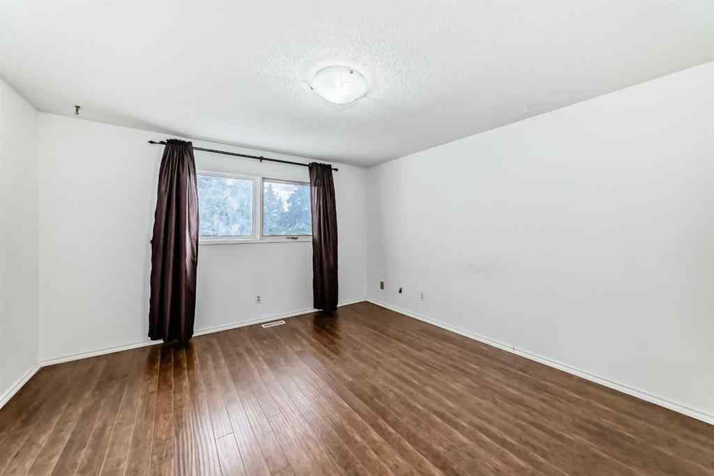 MLS® A2248398 - Unit #5 5400 dalhousie Drive NW in Dalhousie Calgary, Residential