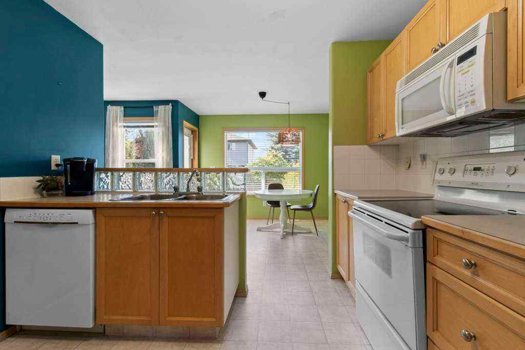 MLS® A2248399 - 24 Amlee Close  in Aspen Ridge Red Deer, Residential