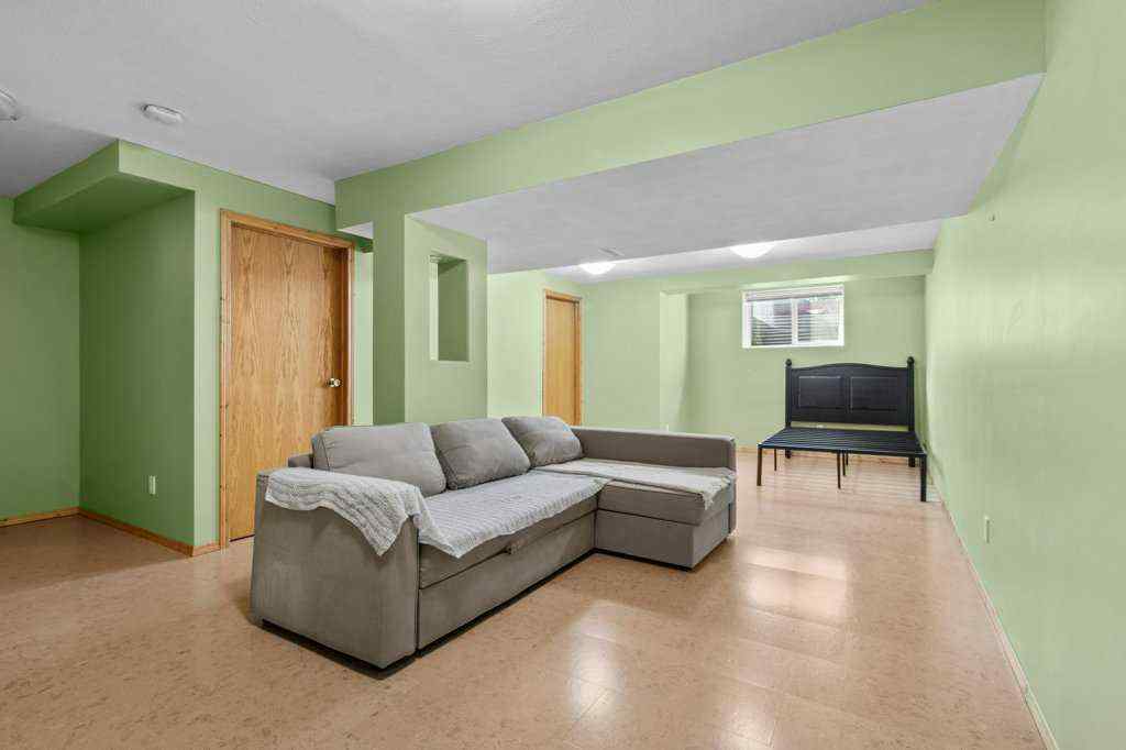 MLS® A2248399 - 24 Amlee Close  in Aspen Ridge Red Deer, Residential