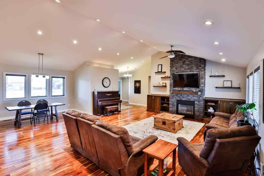 MLS® A2248406 - 35 Church Avenue  in NONE Raymond, Residential