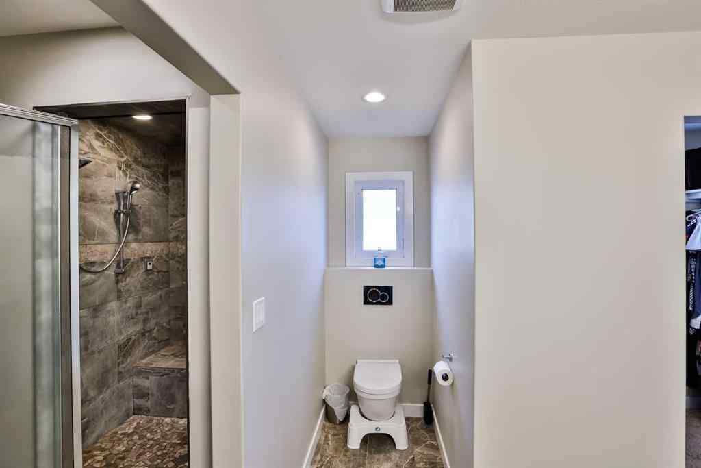 MLS® A2248406 - 35 Church Avenue  in NONE Raymond, Residential