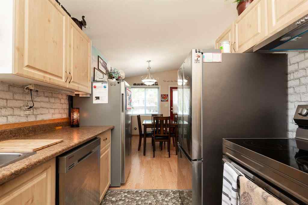 MLS® A2248409 - 1802 13 Street N in St Edwards Lethbridge, Residential