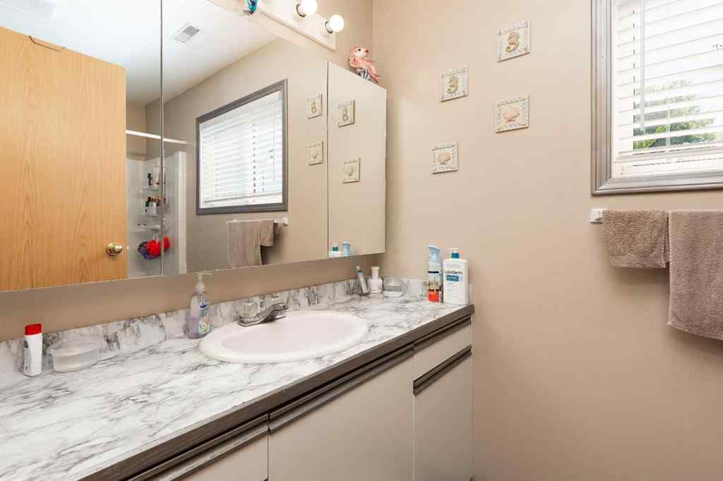 MLS® A2248409 - 1802 13 Street N in St Edwards Lethbridge, Residential