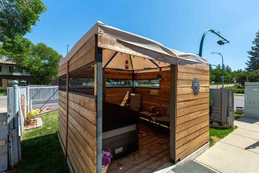 MLS® A2248409 - 1802 13 Street N in St Edwards Lethbridge, Residential
