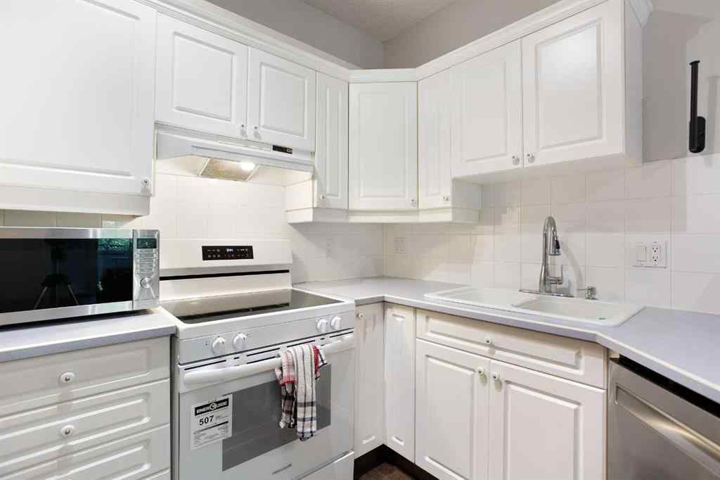 MLS® A2248411 - Unit #306 777 3 Avenue SW in Downtown Commercial Core Calgary, Residential