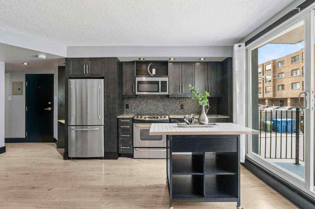 MLS® A2248412 - Unit #204 1815 16 Street SW in Bankview Calgary, Residential