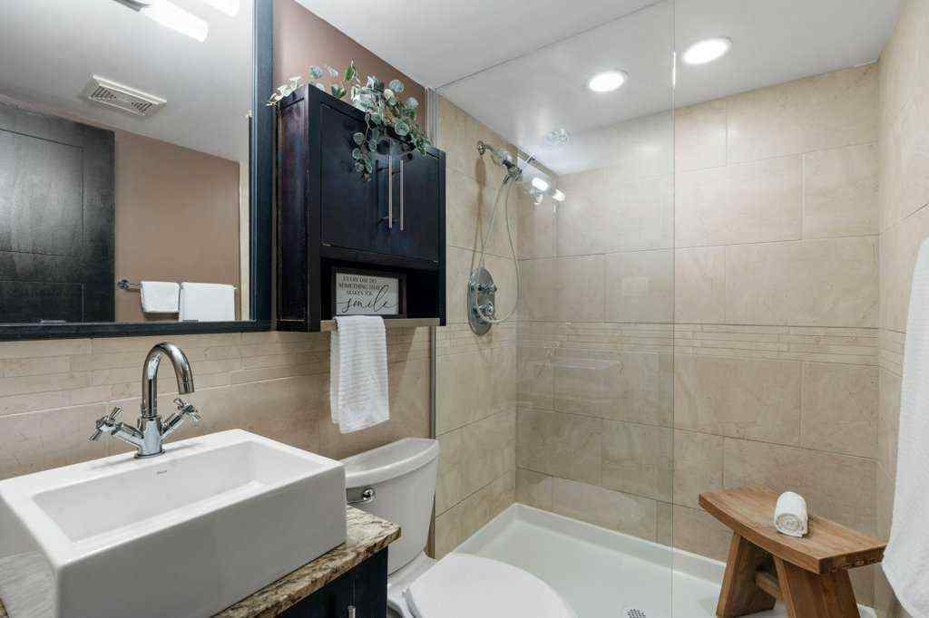 MLS® A2248412 - Unit #204 1815 16 Street SW in Bankview Calgary, Residential