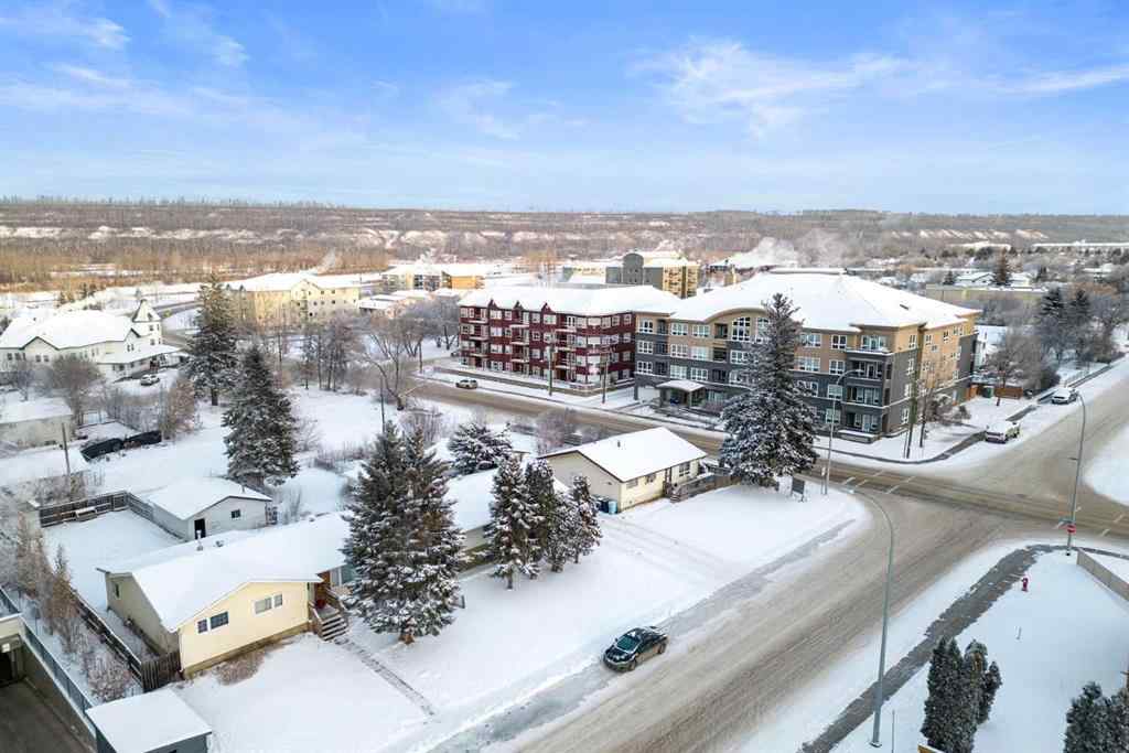 MLS® A2248413 - 10102, 10104, 10106 Manning Avenue  in Downtown Fort McMurray, Commercial