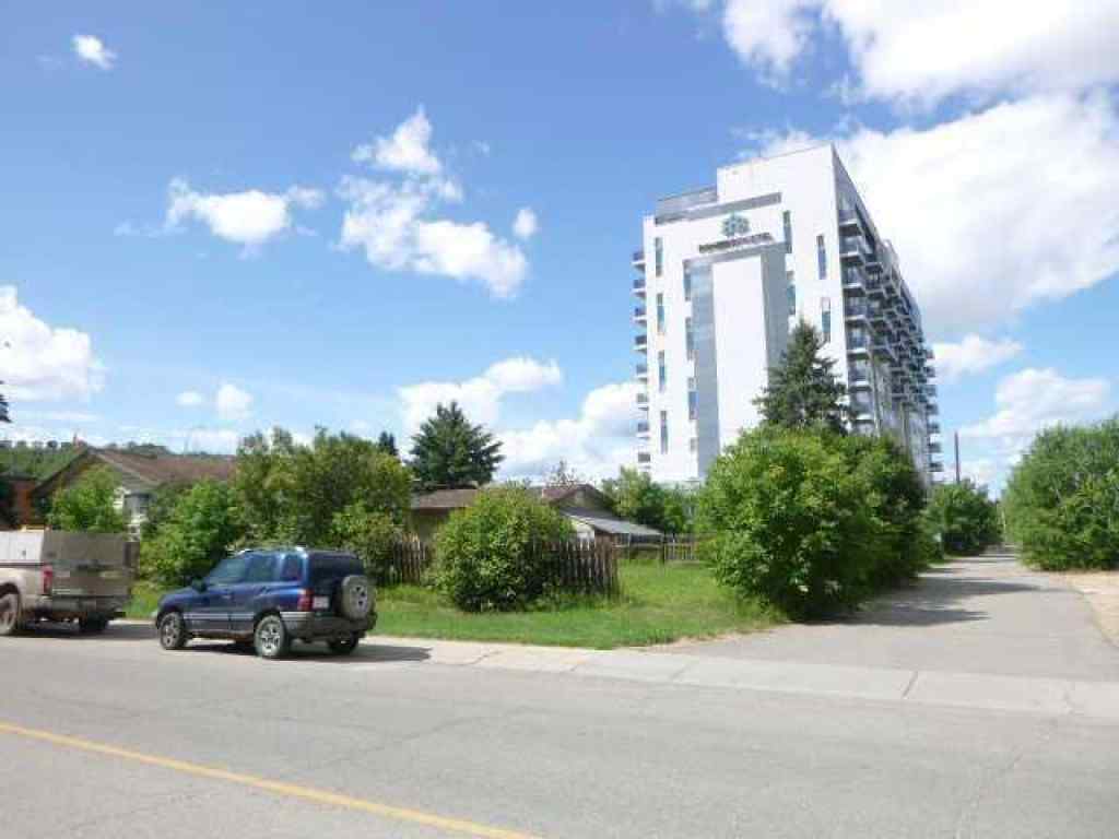 MLS® A2248413 - 10102, 10104, 10106 Manning Avenue  in Downtown Fort McMurray, Commercial