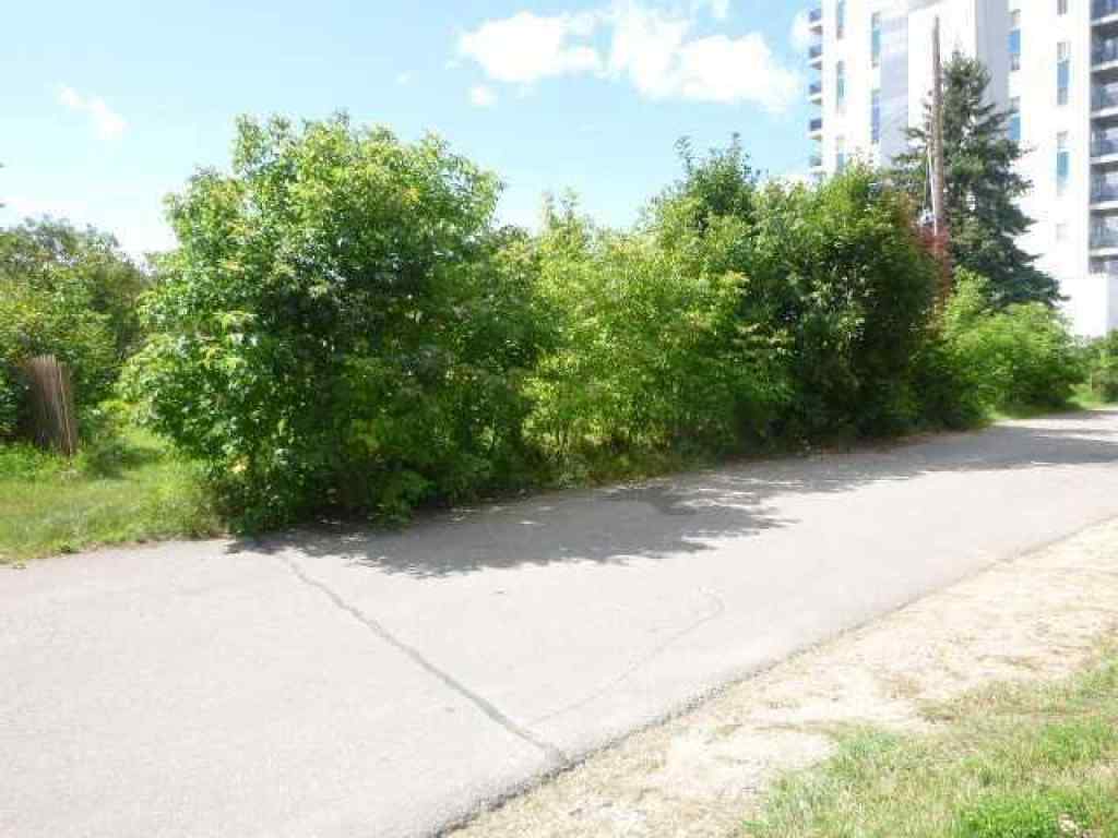 MLS® A2248413 - 10102, 10104, 10106 Manning Avenue  in Downtown Fort McMurray, Commercial